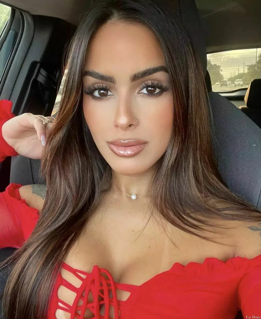 Amanda Beatriz Garcia Profile image 2