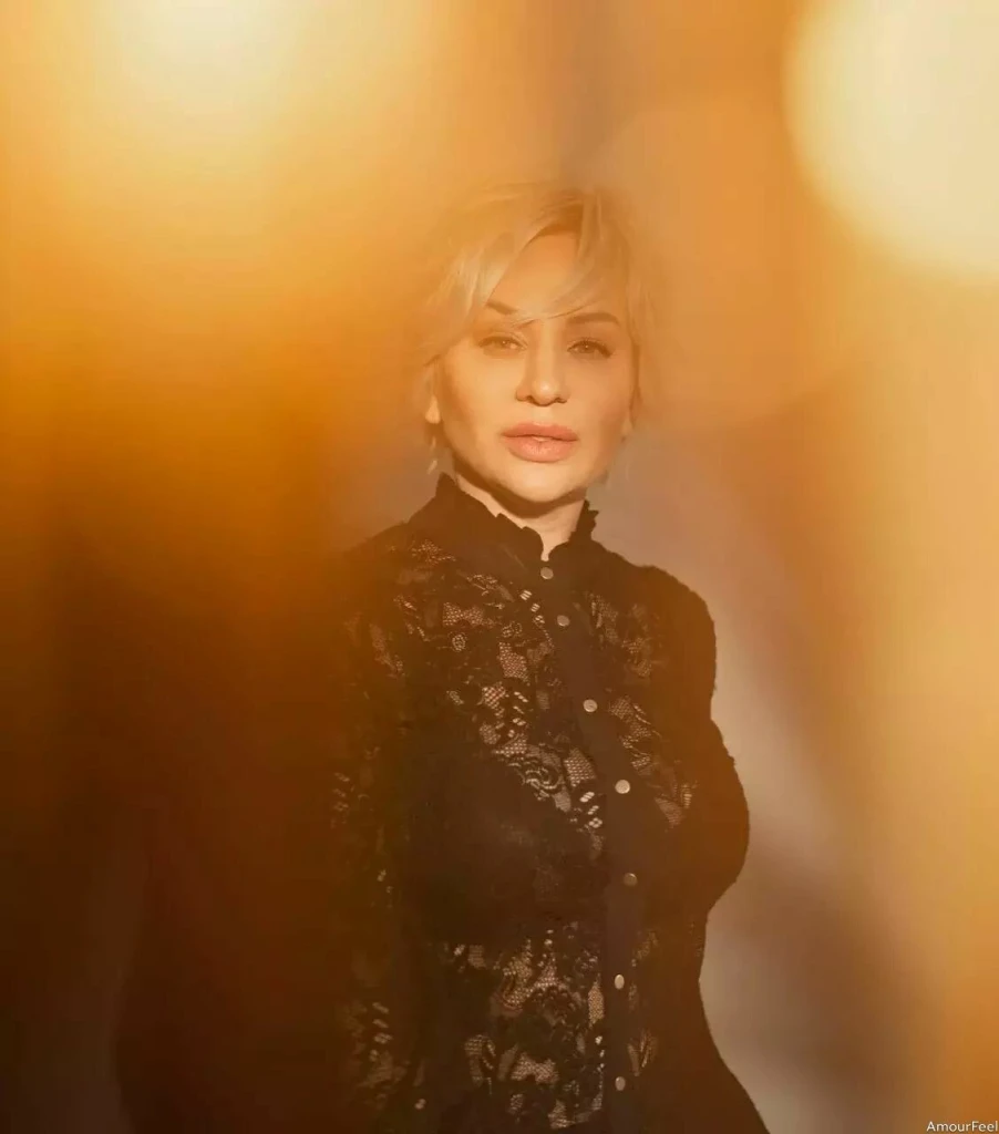 Altena Profile image 3