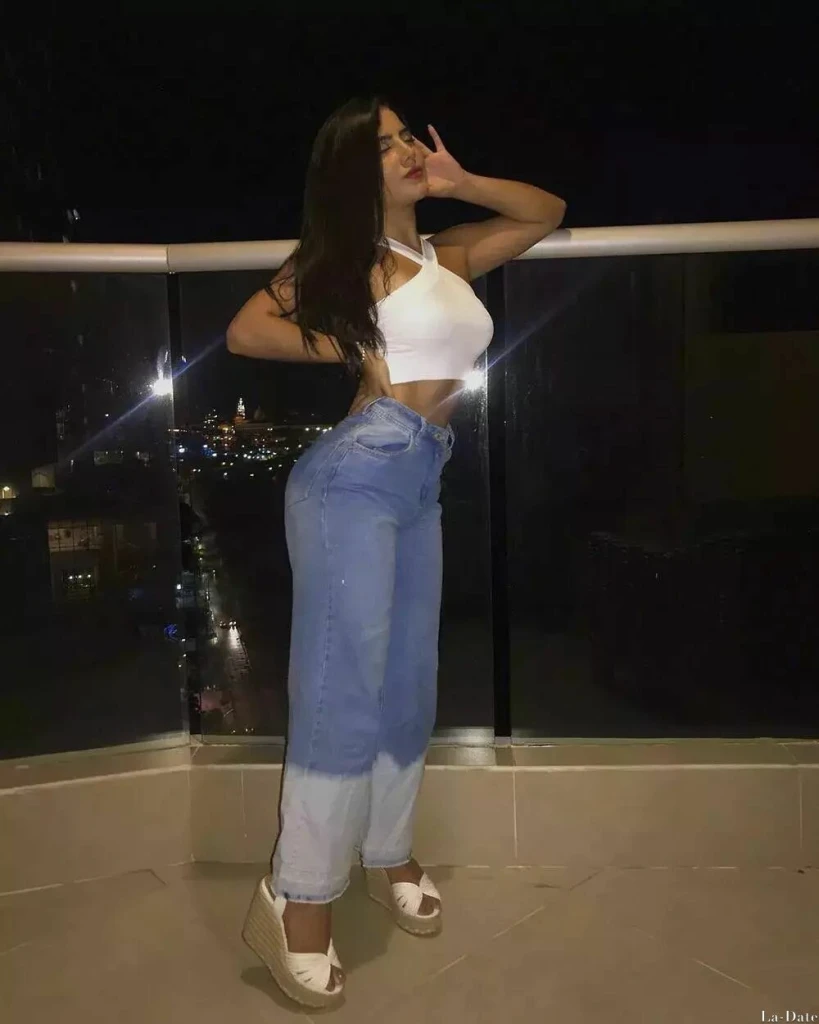 Vivian Profile image 2