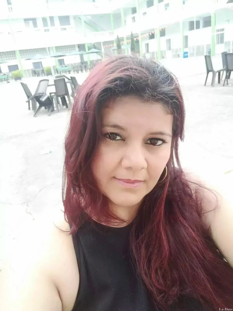 Paula Profile image 5