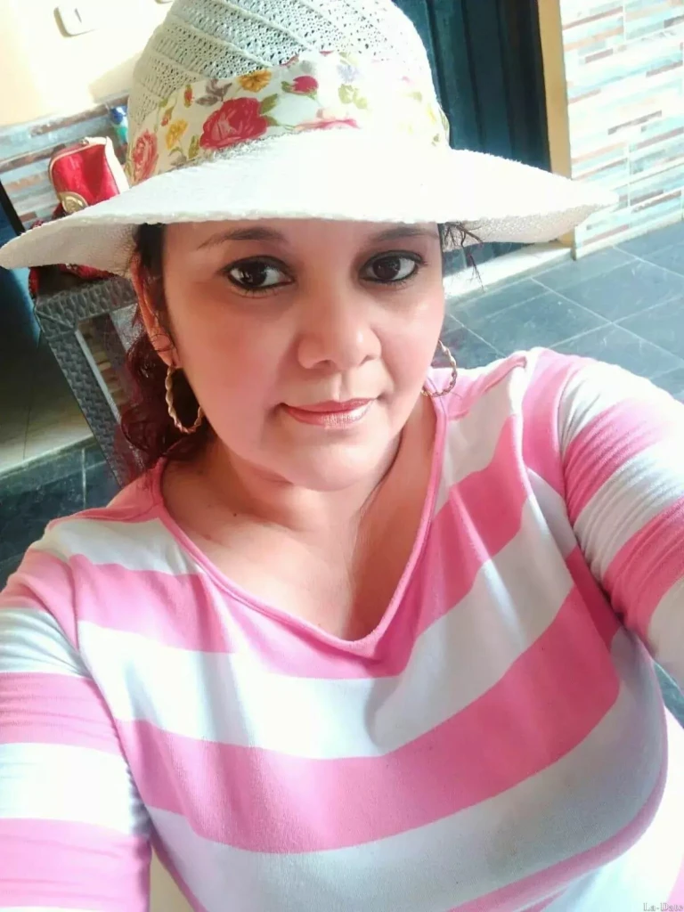 Paula Profile image 3