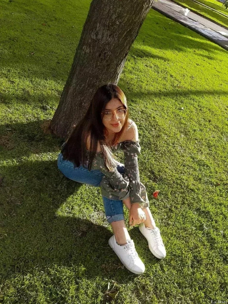 Karoline Profile image 5