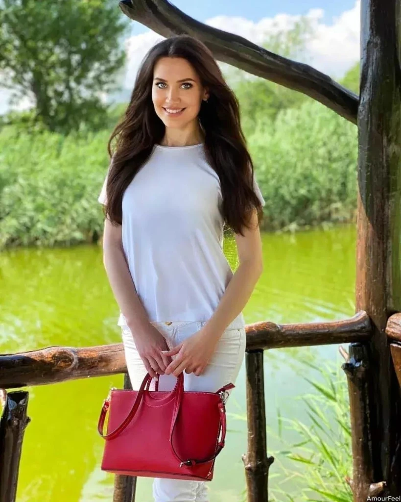 Albina Profile image 6