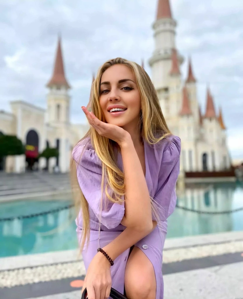 Kseniya Profile image 1