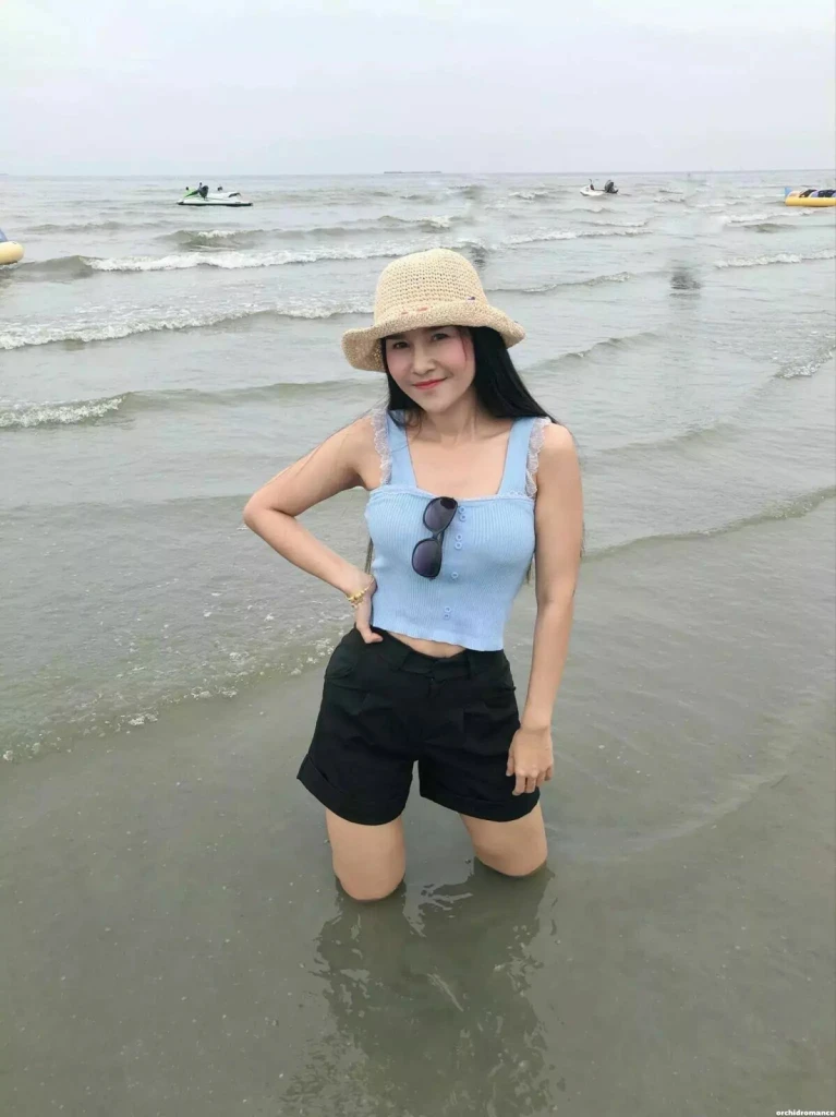 Kanlaya Profile image 2