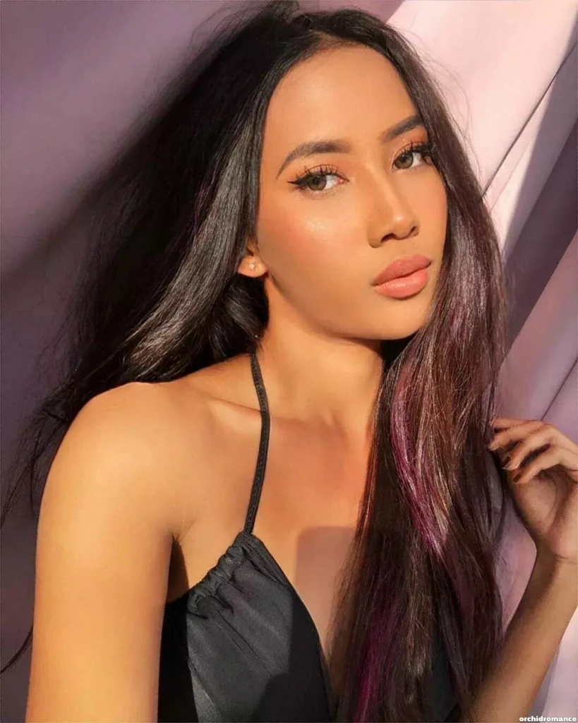 Santi Komala Profile image 1