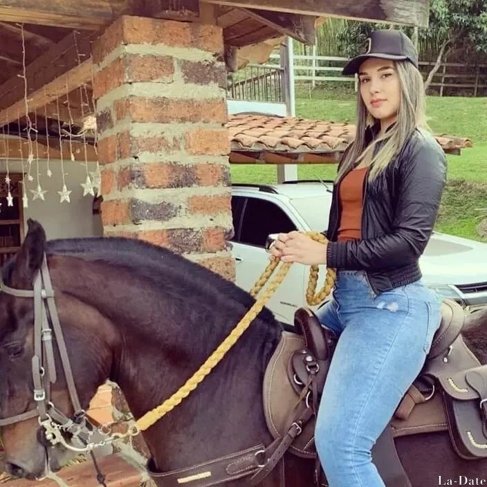 Rarica Profile image 2