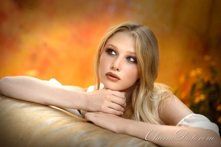 Katrina Profile image 2