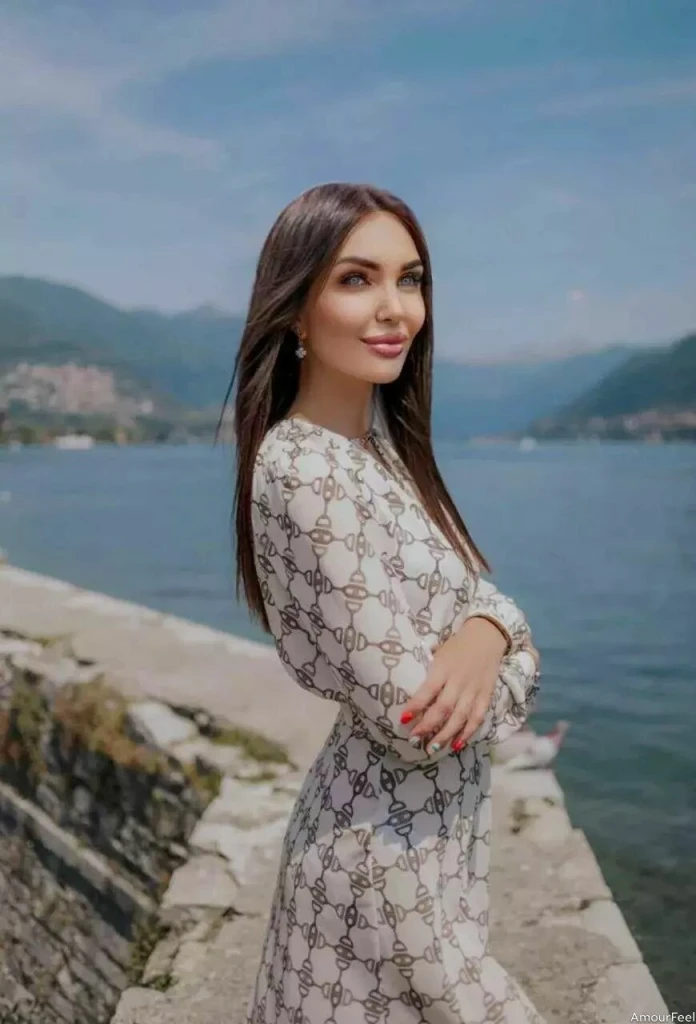 Elke Profile image 1