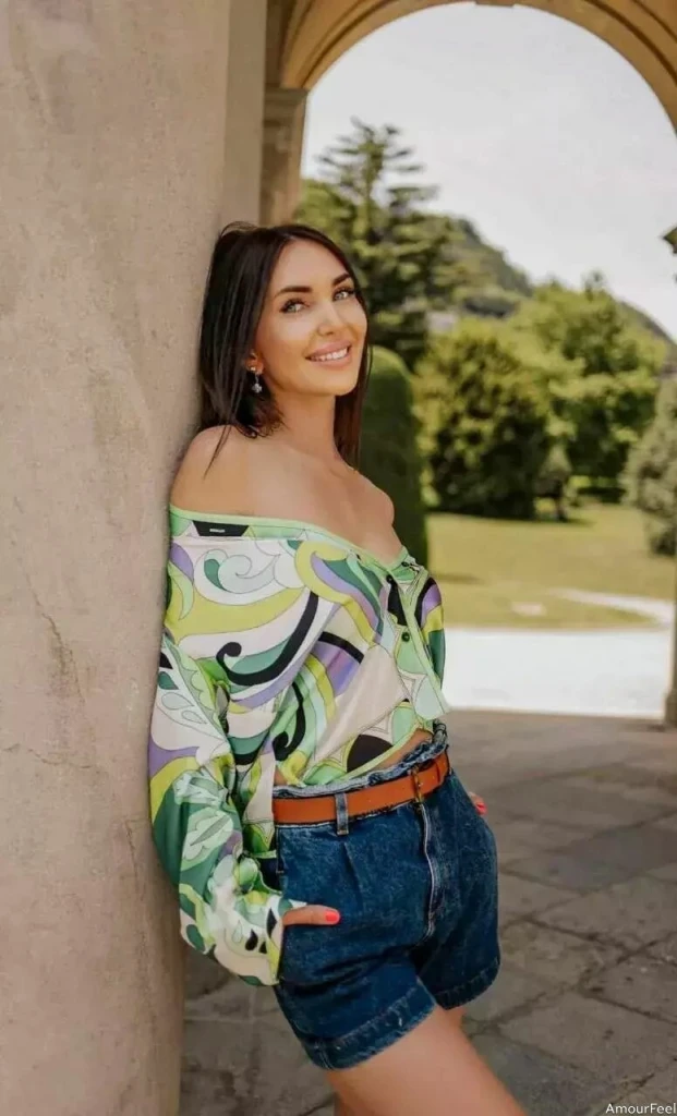 Elke Profile image 6