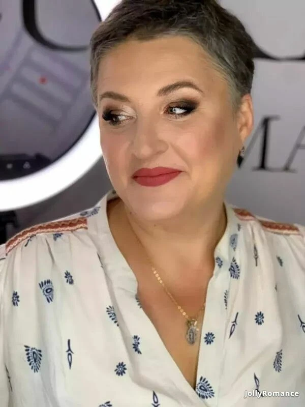 Francesca Profile image 1